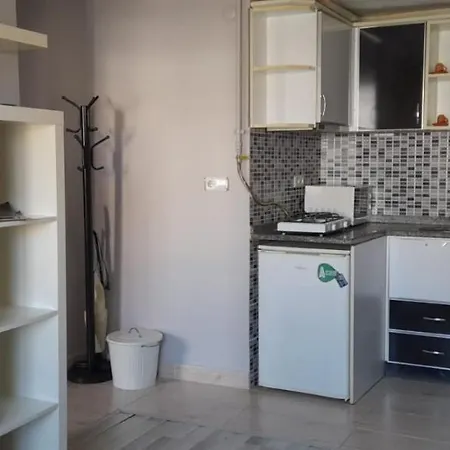 مفروشة في قرب المركز المالي Apartamento Estambul